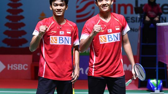 Ganda putra muda Indonesia, Muhammad Shohibul Fikri/Bagas Maulana kalahkan Sabar Karyaman Gutama/Moh Reza Pahlevi Isfahani di Indonesia Open 2021. Copyright: © Humas PP PBSI