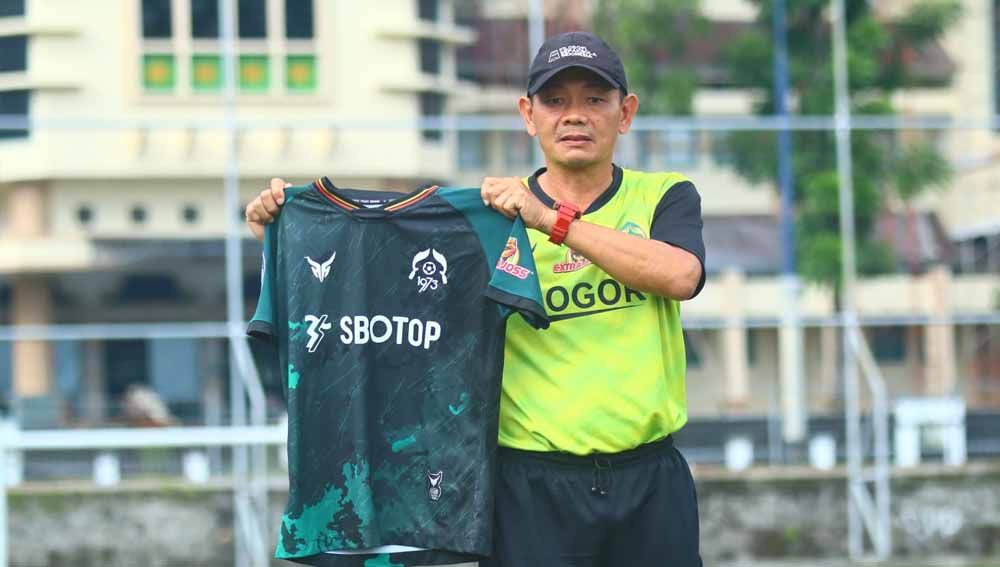 Pelatih baru Tira Persikabo, Listiadi. Copyright: © Official Tira Persikabo