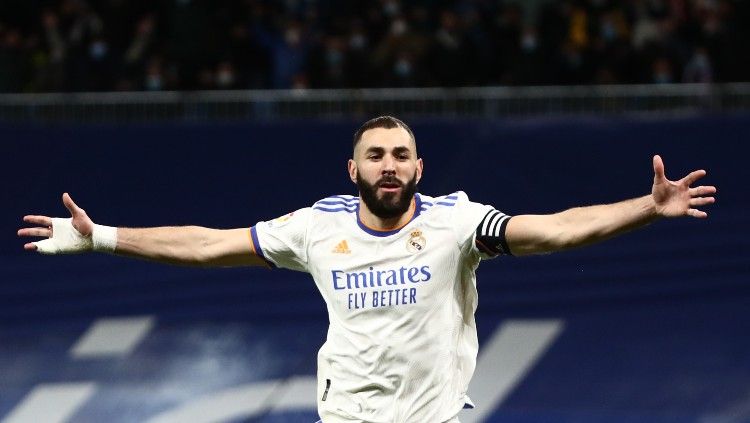 Karim Benzema siap tampil di laga babak 16 besar Liga Champions antara PSG vs Real Madrid. Copyright: © REUTERS/Sergio Perez