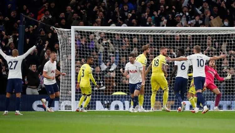 Link live streaming untuk laga pekan ke-34 Liga Inggris 2021/2022 antara Brentford vs Tottenham Hotspur yang digelar pada Sabtu (23/04/22) pukul 23.30 WIB. Copyright: © Reuters/Paul Childs