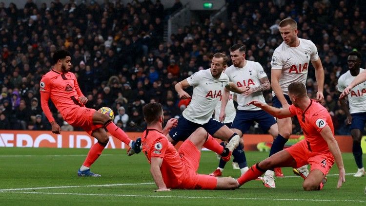 Aksi di laga Tottenham Hotspur vs Norwich City (05/12/21). Copyright: © REUTERS/Hannah Mckay