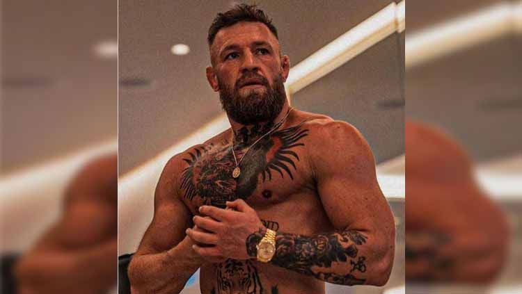 Petarung UFC, Conor McGregor, kembali memamerkan transformasi tubuhnya yang mengerikan seperti hulk. Copyright: © thenotoriousmma