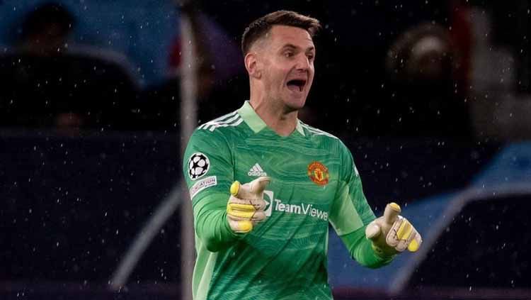 Tom Heaton kiper Man United saat melawan Young Boys di Liga Champions. Copyright: © tomheatongk