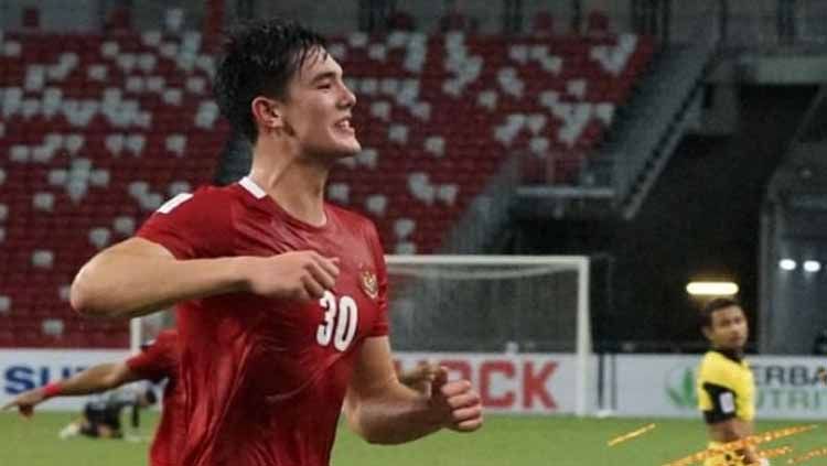 Pemain Timnas Indonesia, Elkan Baggott telah tiba dan bergabung bersama Timnas Indonesia. Pemain berpostur jangkung ini pun menegaskan bahwa kondisinya saat ini lebih baik. Copyright: © PSSI