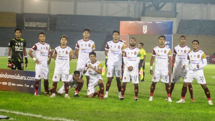 Skuat Sriwijaya FC dalam pertandingan Liga 2 2021. Copyright: © INDOSPORT.COM/Ofisial Sriwijaya FC
