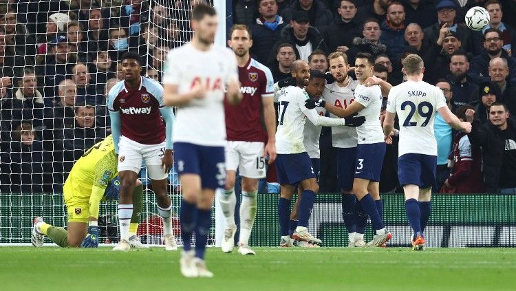 Sejumlah pemain Tottenham Hotspur sedang mengalami masa-masa sulit jelang akhir musim 2021-2022. Foto: REUTERS/David Klein. Copyright: © REUTERS/David Klein