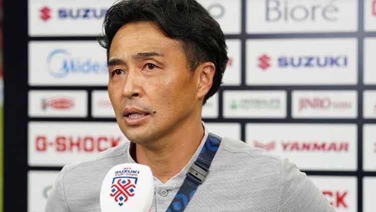Eks pelatih Singapura, Tatsuma Yoshida yang kini menangani tim J2 League Ventforet Kofu. Copyright: © http://affsuzukicup.com/