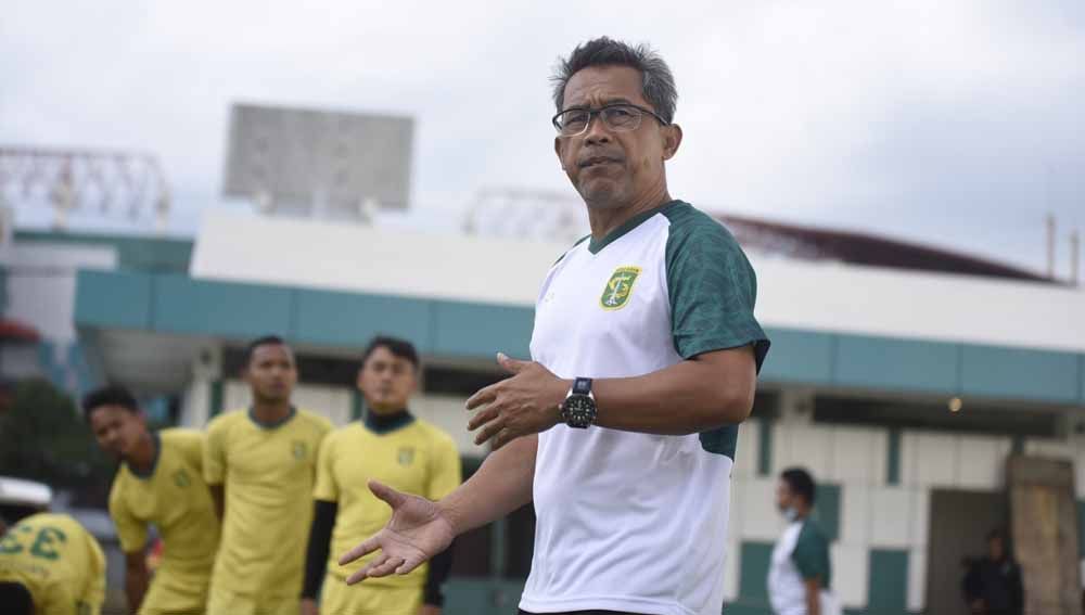 Skuat Persebaya saat menjalani latihan. Copyright: © Official Persebaya