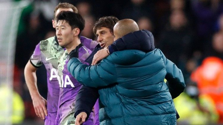 Termasuk Japhet Tanganga yang jadi incaran AC Milan, Antonio Conte siap cuci gudang dengan melepas 6 pemain Tottenham Hotspur di bursa transfer Januari. Copyright: © Reuters/Paul Childs