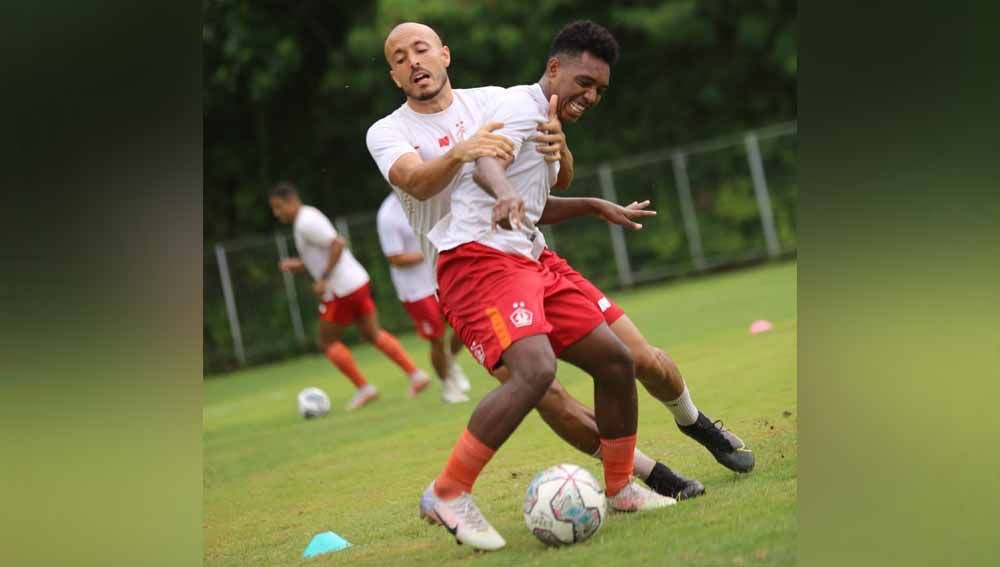 Persik menambah sektor winger melalui Jeam Kelly Sroyer yg direkrut dr PSBS Biak. Copyright: © MO Persik