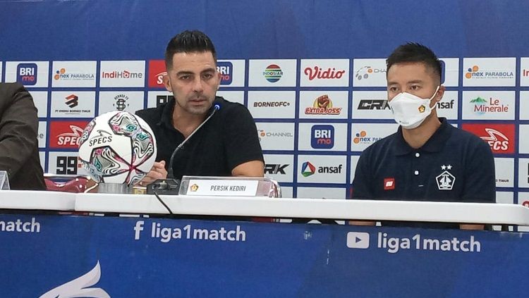 Javier Roca, pelatih Persik Kediri Copyright: © Ian Setiawan/INDOSPORT