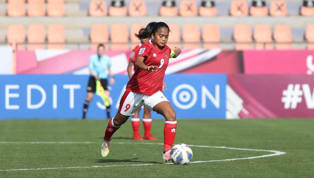 Berikut link live streaming pertandingan kedua babak penyisihan Grup B Piala Asia Wanita 2022 antara Timnas Putri Indonesia vs Thailand. Copyright: © PSSI