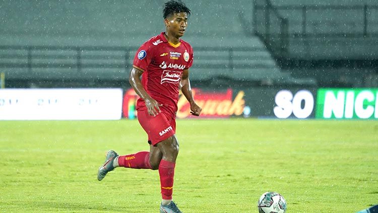 Pelatih Bali United, Stefano Cugurra Teco senang melihat progres Irfan Jauhari. Winger asal Ngawi itu kini menjadi andalan Persija Jakarta di Liga 1 2021/2022. Copyright: © media persija