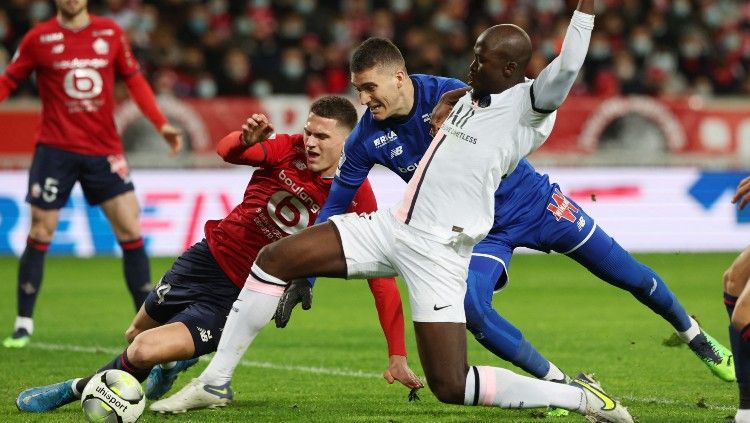 Danilo Perreira mencetak gol pertama PSG ke gawang Lille (07/02/22). (Foto: REUTERS/Pascal Rossignol) Copyright: © REUTERS/Pascal Rossignol