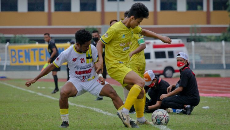 Persikota vs Perseman Manokwari di Liga 3 2021. Copyright: © Persikota Tangerang