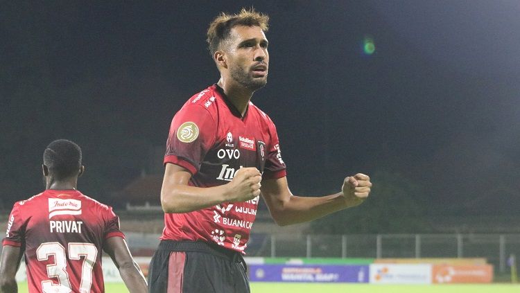 Stefano Cugurra Teco memuji mantan pemain Corinthians, Willian Pacheho, yang selalu jadi andalannya di Liga 1 baik saat di Persija maupun Bali United. Copyright: © Nofik Lukman Hakim/INDOSPORT