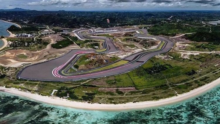 Sirkuit Mandalika makin siap menggelar ajang balap motor World Superbike (WSBK) Indonesia 2022 usai melakukan evaluasi dan pembenahan.(Foto: Humas MotoGP Mandalika) Copyright: © Humas MotoGP Mandalika