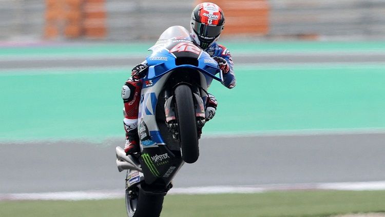 Suzuki akan mengundurkan diri dari MotoGP usai berakhirnya musim ini dan ada kemungkinan Alex Rins gantikan Alex Marquez di LCR Honda. (Foto: REUTERS/Ibraheem Al Omari) Copyright: © REUTERS/Ibraheem Al Omari