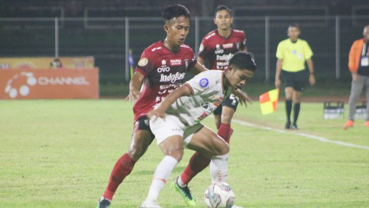 Suasana pertandingan Liga 1 antara Bali United vs Persija. Foto: Nofik Lukman Hakim/INDOSPORT. Copyright: © Nofik Lukman Hakim/INDOSPORT