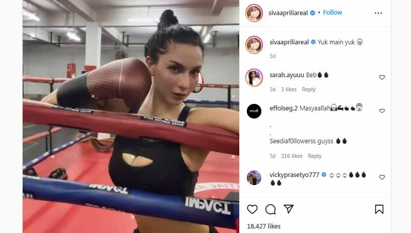 Model sekaligus pegiat olahraga, Siva Aprilia, tampil garang saat genjot latihan Mixed Martial Arts (MMA). Akankah sang artis ternama itu akan segera naik ring? Copyright: © Instagram@sivaapriliareal