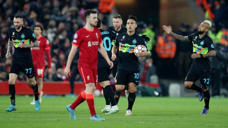 Suasana pertandingan Liverpool vs Inter Milan di Liga Champions, Rabu (09/03/22). Foto: REUTERS/Phil Noble. Copyright: © REUTERS/Phil Noble