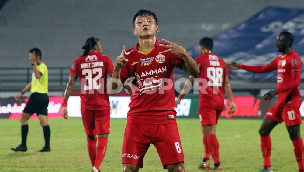 Selebrasi gol gelandang Persija Jakarta, Syahrian Abimanyu. Foto : Nofik Lukman Hakim/Indosport.com Copyright: © Nofik Lukman Hakim/Indosport.com