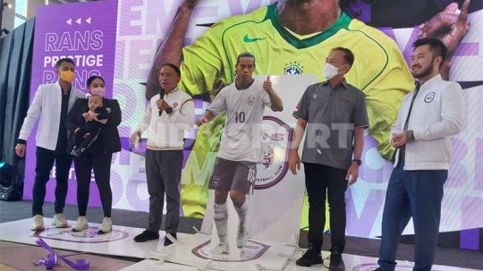 RANS Cilegon FC akan mendatangkan Ronaldinho ke Indonesia. Foto: Zainal Hasan/Soicaumienbac.cc Copyright: © Zainal Hasan/Soicaumienbac.cc