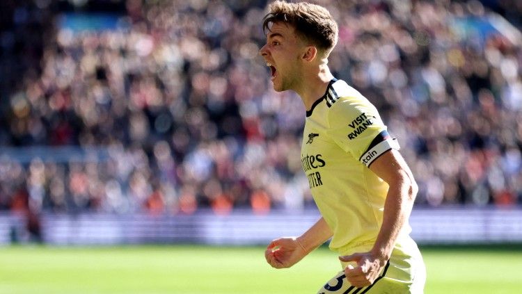 Selebrasi Kieran Tierney di laga Aston Villa vs Arsenal (19/03/22). (Foto: Reuters/Carl Recine) Copyright: © Reuters/Carl Recine