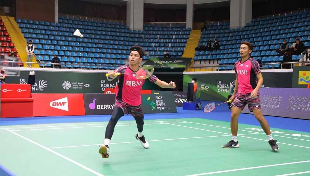 Fajar Alfian dan Muhammad Rian Ardianto akan menantang Takuro Hoki/Kobayashi di final Thailand Open 2022, Minggu (22/5/22). Copyright: © PBSI