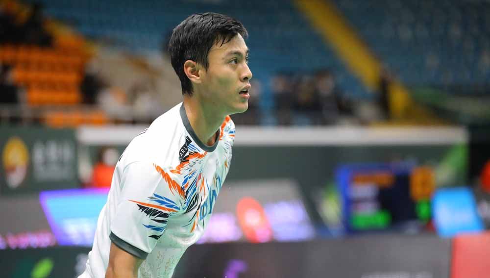 Indonesia gagal mengirim wakil di semifinal nomor tunggal putra Thailand Open 2022, seusai kekalahan yang dilami Shesar Hiren Rhustavito dari Lee Zii Jia. Copyright: © PBSI