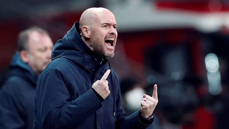 Melihat tiga hal penting yang harus diperbaiki Erik ten Hag sebagai pelatih anyar agar bisa sukses mengembalikan taji Manchester United di Liga Inggris. Copyright: © REUTERS/Murad Sezer/File Photo