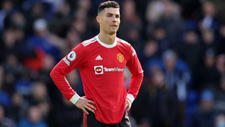 Ekspresi kecewa Cristiano Ronaldo di laga Brighton vs Man United (07/05/22). (Foto: Reuters/Carl Recine) Copyright: © Reuters/Carl Recine