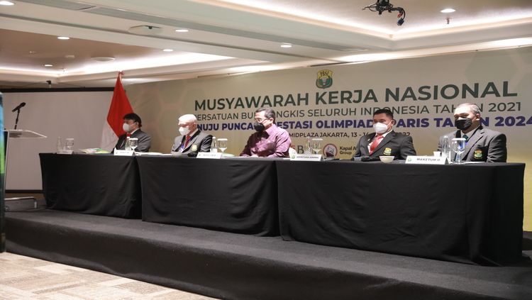 Walau terlambat, PBSI kini menggelar Musyawarah Kerja Nasional (Mukernas) PBSI tahun 2021 di Hotel Ayana Midplaza, Jakarta Pusat, 13-14 April 2022. Copyright: © Humas PP PBSI