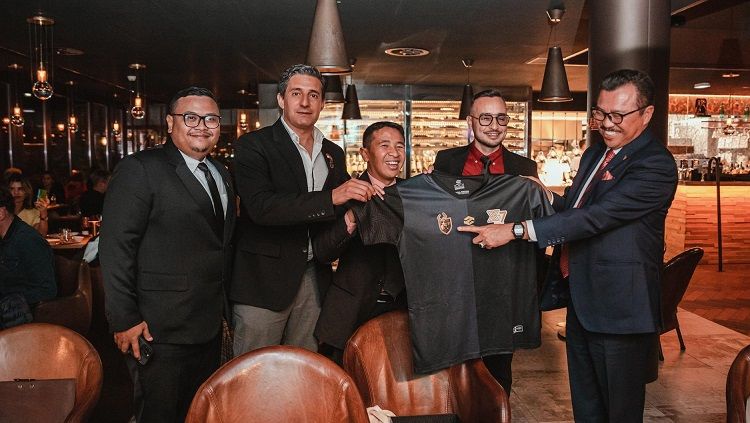 Pakuan City FC menjalin kerja sama dengan agensi sepak bola Elite X07 Sports Management di Portugal. Copyright: © Media Pakuan City FC