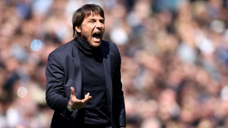 Klub Liga Italia (Serie A) Inter Milan dilaporkan masih akan menemui kesulitan untuk mendatangkan Antonio Conte sebagai pengganti pelatih Simone Inzaghi. Foto: Action Images via Reuters/Matthew Childs. Copyright: © Action Images via Reuters/Matthew Childs