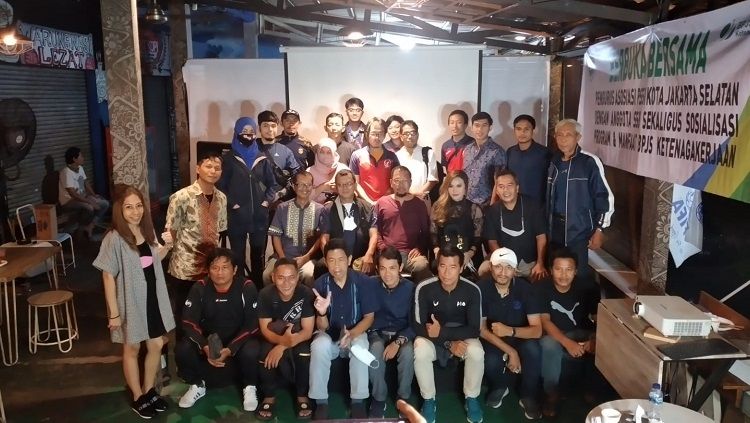 Pengurus Askot PSSI Jaksel periode 2021-2026. Copyright: © Indra Citra Sena/INDOSPORT