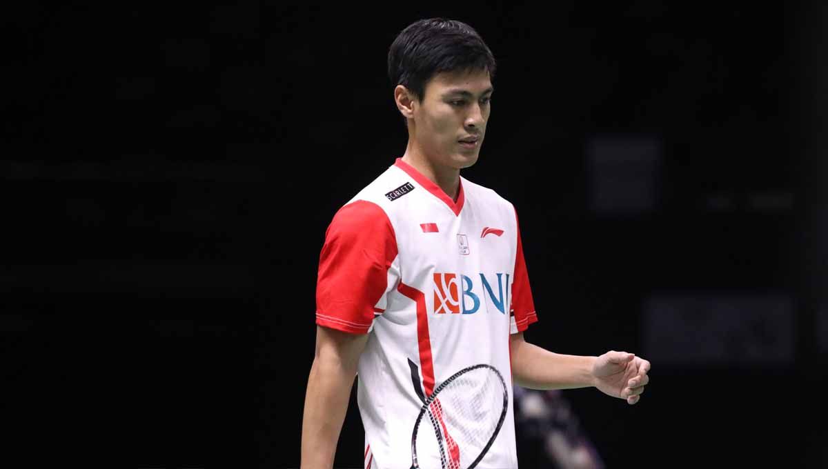 Pebulutangkis tunggal putra Indonesia, Shesar Hiren Rhustavito akan menantang Anders Antonsen di babak 32 besar Thailand Open 2022. Copyright: © PBSI