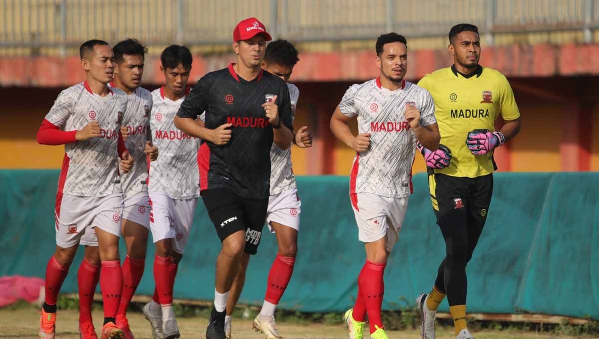 Madura United bakal fokus pada sektor kebugaran fisik saat awal latihan jelang Liga 1. Foto: MO Madura United Copyright: © MO Madura United