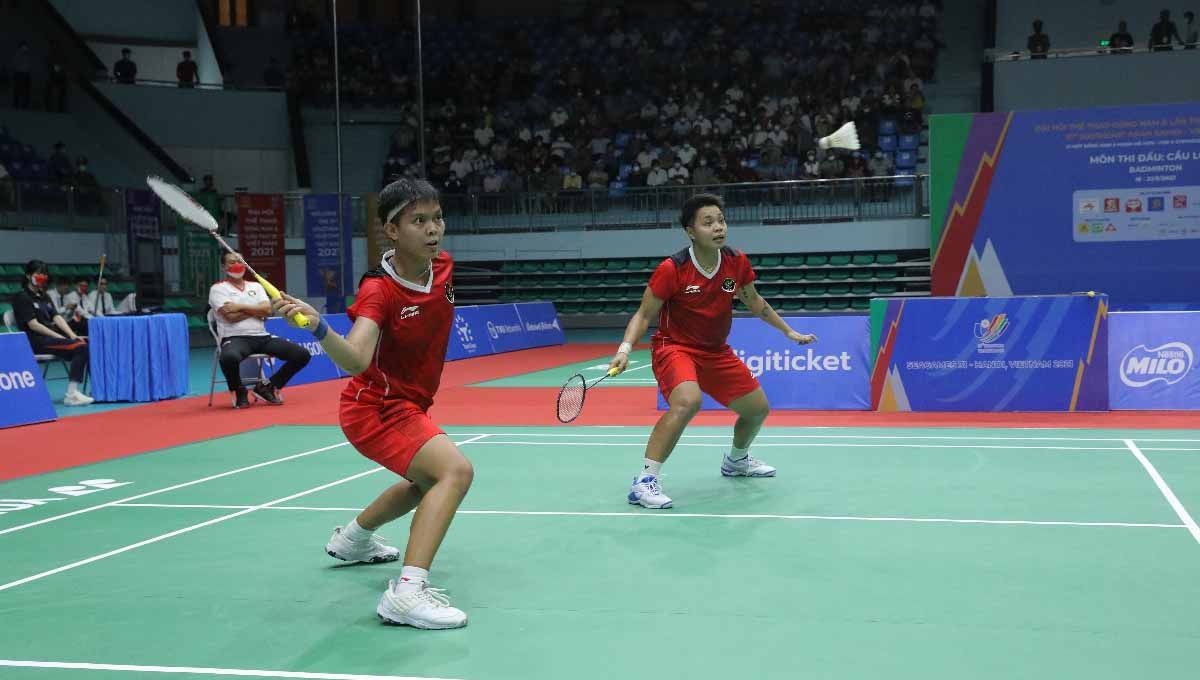 Berikut jadwal final bulutangkis SEA Games 2021. Pramudya/Yeremia dan Leo/Daniel lakoni perang saudara, dan Apriyani/Siti Fadia buru tambahan medali emas. Copyright: © PBSI