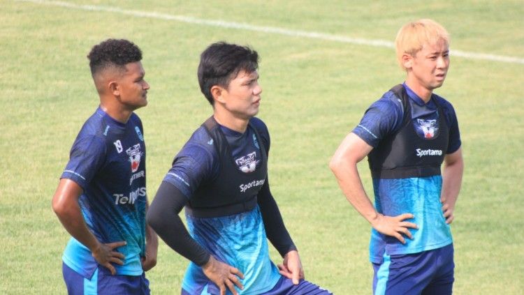 Pemain asal Jepang, Ryohei Miyazaki, mengikuti seleksi di Persib Bandung. Copyright: © Arif Rahman/INDOSPORT