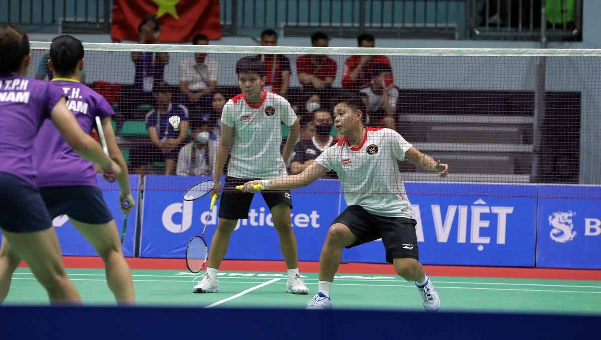Ganda putri Indonesia Apriyani Rahayu dan Siti Fadia Ramadhanti di laga SEA Game Vietnam 2021. Foto: PBSI Copyright: © PBSI