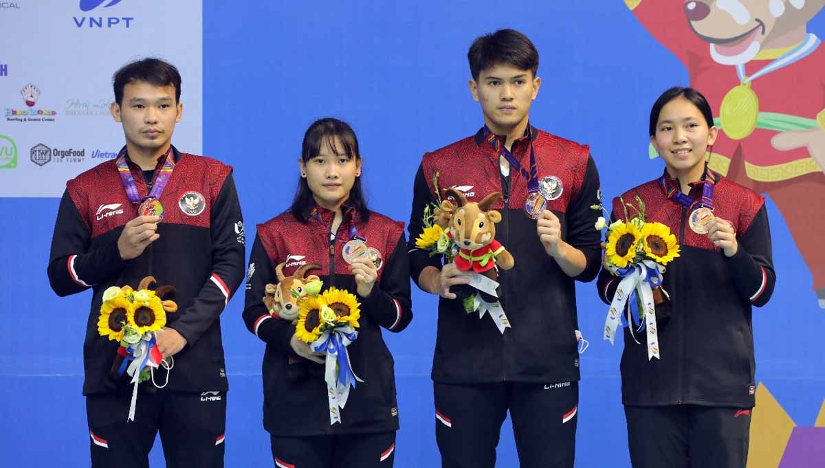 Pebulutangkis Indonesia Rinov Rivaldy/Pitha Haningtyas Mentari dan Adnan Maulana/Mychelle Chrystine Bandaso. Foto: PBSI Copyright: © PBSI
