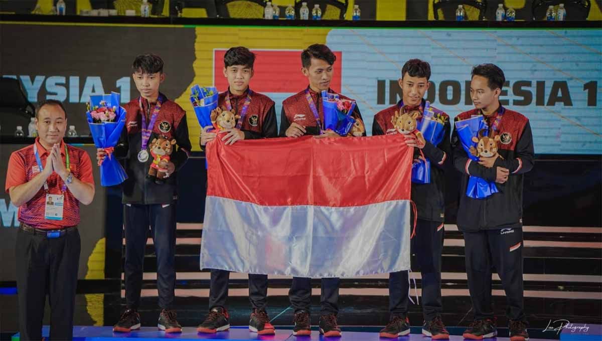 Timnas Indonesia berhasil meraih medali perak di ajang SEA Games Vietnam 2021 dari cabang olahraga esports Free Fire. Foto: PBESI Copyright: © PBESI