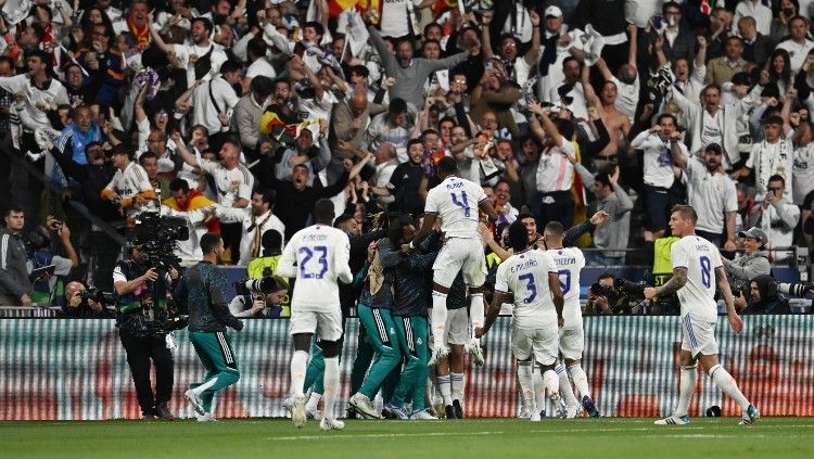 Hasil pertandingan babak 16 besar Liga Champions 2022-2023 antara Liverpool vs Real Madrid, di Anfield Stadium, Rabu (22/02/23), berakhir dengan skor 2-5. (Foto: REUTERS/Dylan Martinez) Copyright: © REUTERS/Dylan Martinez