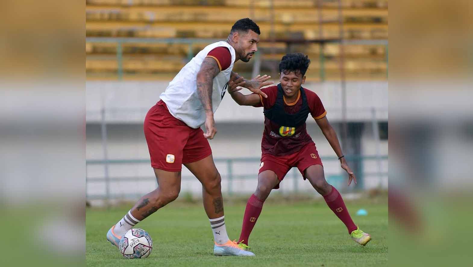 Renan Alves, pemain asing Barito Putera untuk Liga 1 2022. Foto: Media Officer Barito Putera Copyright: © Media Officer Barito Putera