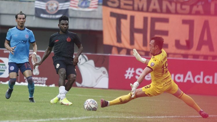 Pertandingan uji coba antara Persija Jakarta vs Sabah FC, Minggu (5/6/22). Copyright: © Herry Ibrahim/INDOSPORT