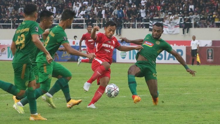 Berikut hasil pertandingan pembuka Piala Presiden 2022 antara Persis Solo vs PSS Sleman di Stadion Manahan, Sabtu (11/06/22). Copyright: © Nofik Lukman/INDOSPORT