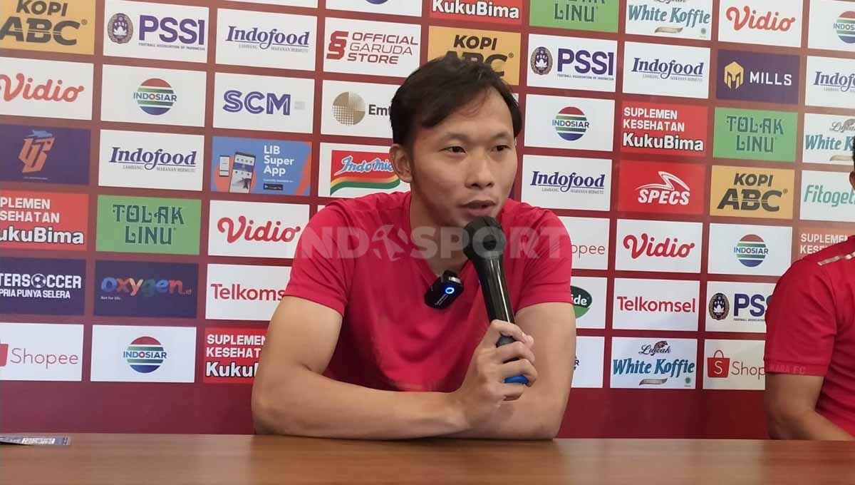 Penjaga gawang Bhayangkara FC, Awan Setho. Copyright: © Arif Rahman/Soicaumienbac.cc