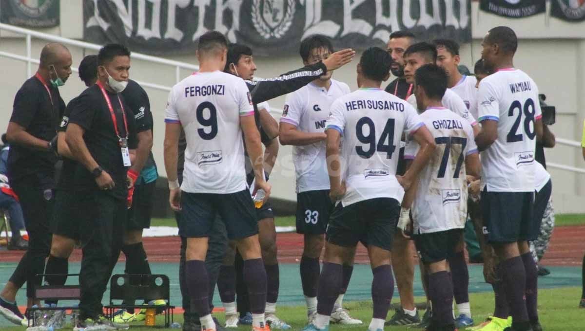 Persita Tangerang dipastikan kehilangan dua pemain andalan saat menghadapi Persik Kediri dipekan pertama Liga 1 2022/23. Foto: Nofik Lukman Hakim/Indosport.com Copyright: © Nofik Lukman Hakim/Indosport.com