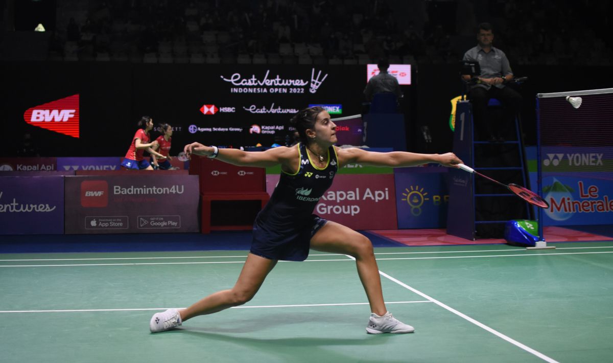 Tunggal putri asal Spanyol, Carolina Marin mengaku bahwa kemampuannya semakin meningkat di Malaysia Open 2022 setelah sempat absen panjang. Copyright: © Herry Ibrahim/INDOSPORT